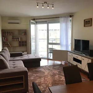 Apartman Arena, Budapest